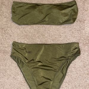 Women’s bathing suit